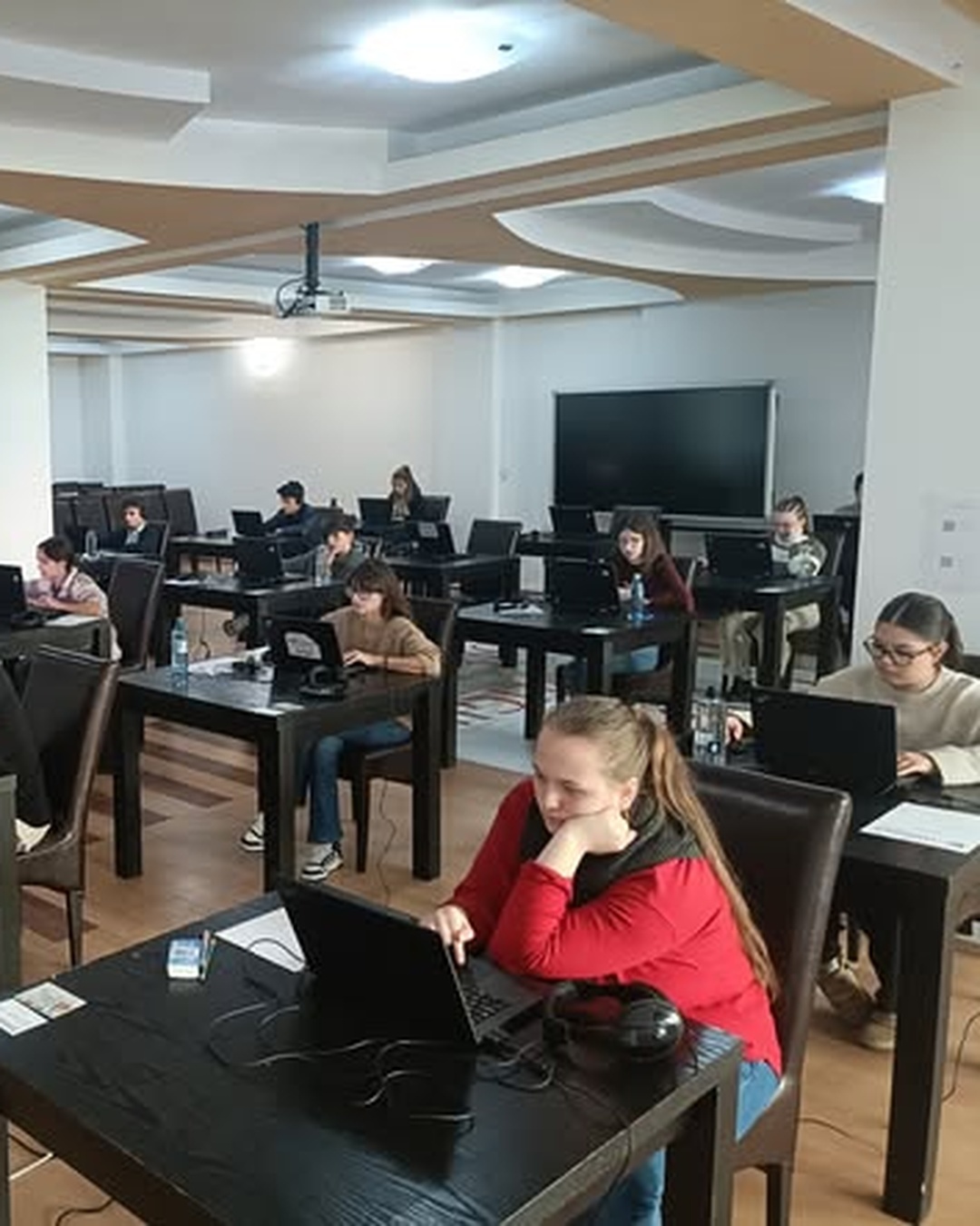 exam_room_portrait_4x5